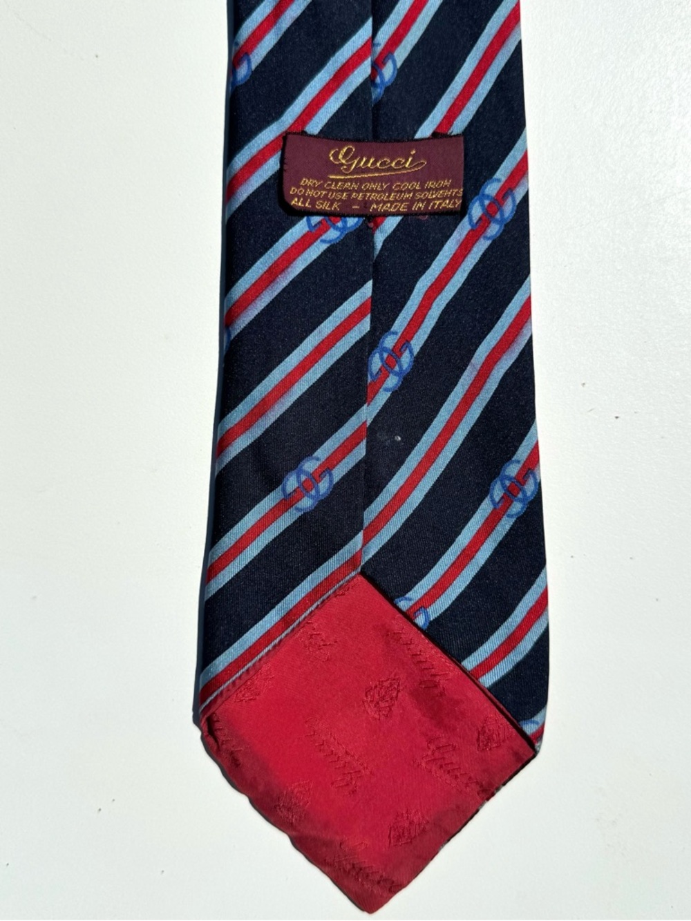 Vintage Gucci striped silk tie blue red luxury designer - Picture 2 of 2